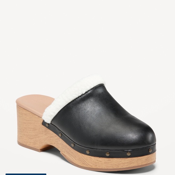 NWT OLD NAVY Faux-Leather Sherpa-Lined Clogs Color: Blackjack - Picture 1 of 4
